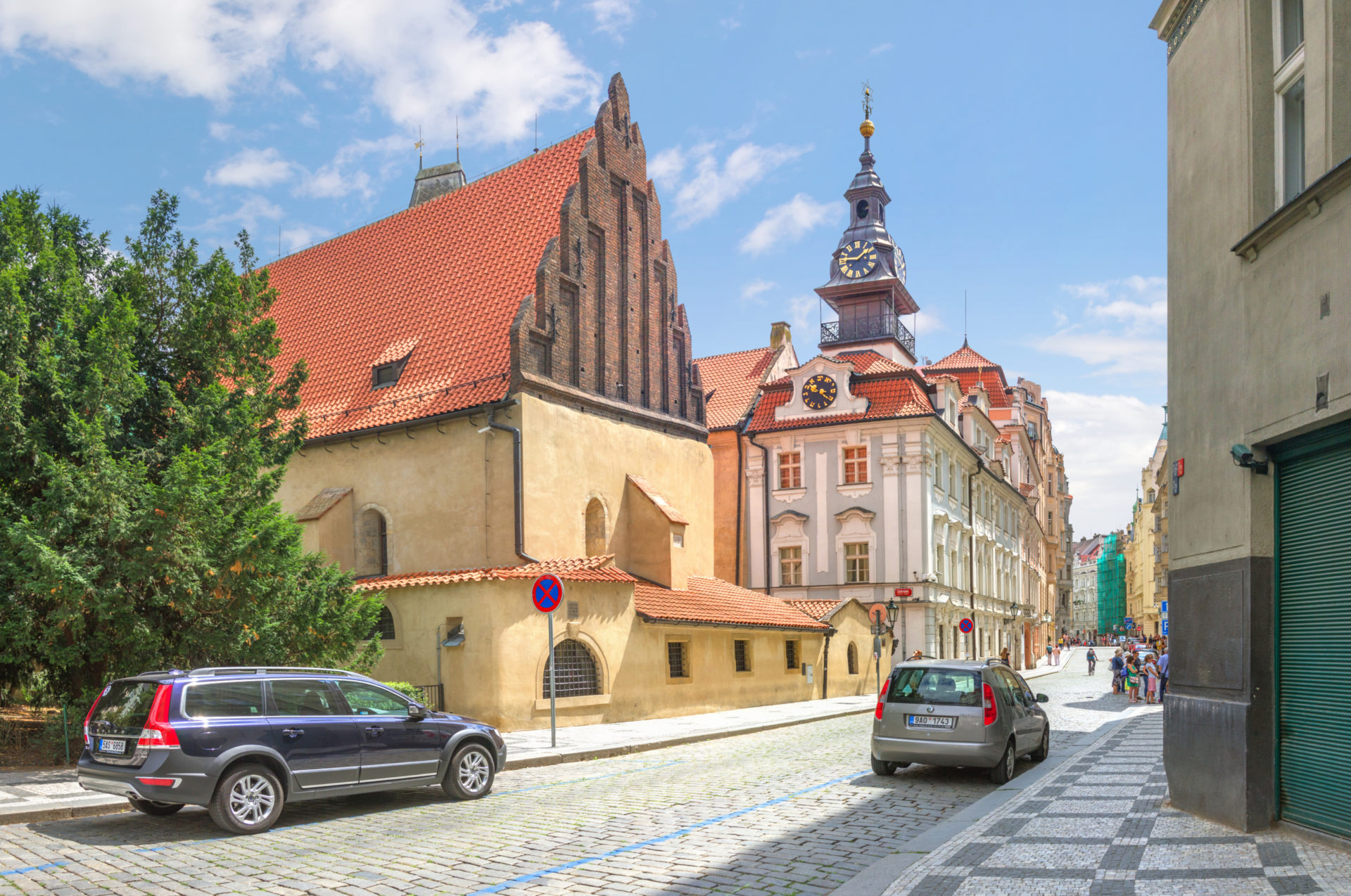 https://mdw-travel-data-us-east-1.s3.amazonaws.com/img/country/Czech-Republic/Josefov/img_02.jpg