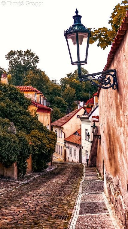 https://mdw-travel-data-us-east-1.s3.amazonaws.com/img/country/Czech-Republic/Kampa-Island/img_05.jpg