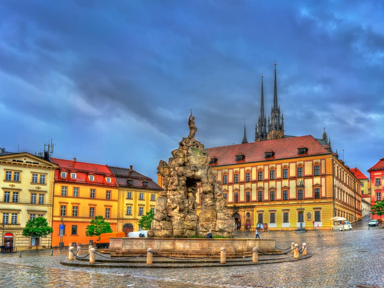 https://mdw-travel-data-us-east-1.s3.amazonaws.com/img/country/Czech-Republic/Kolovec-Water-Tower/img_01.jpg