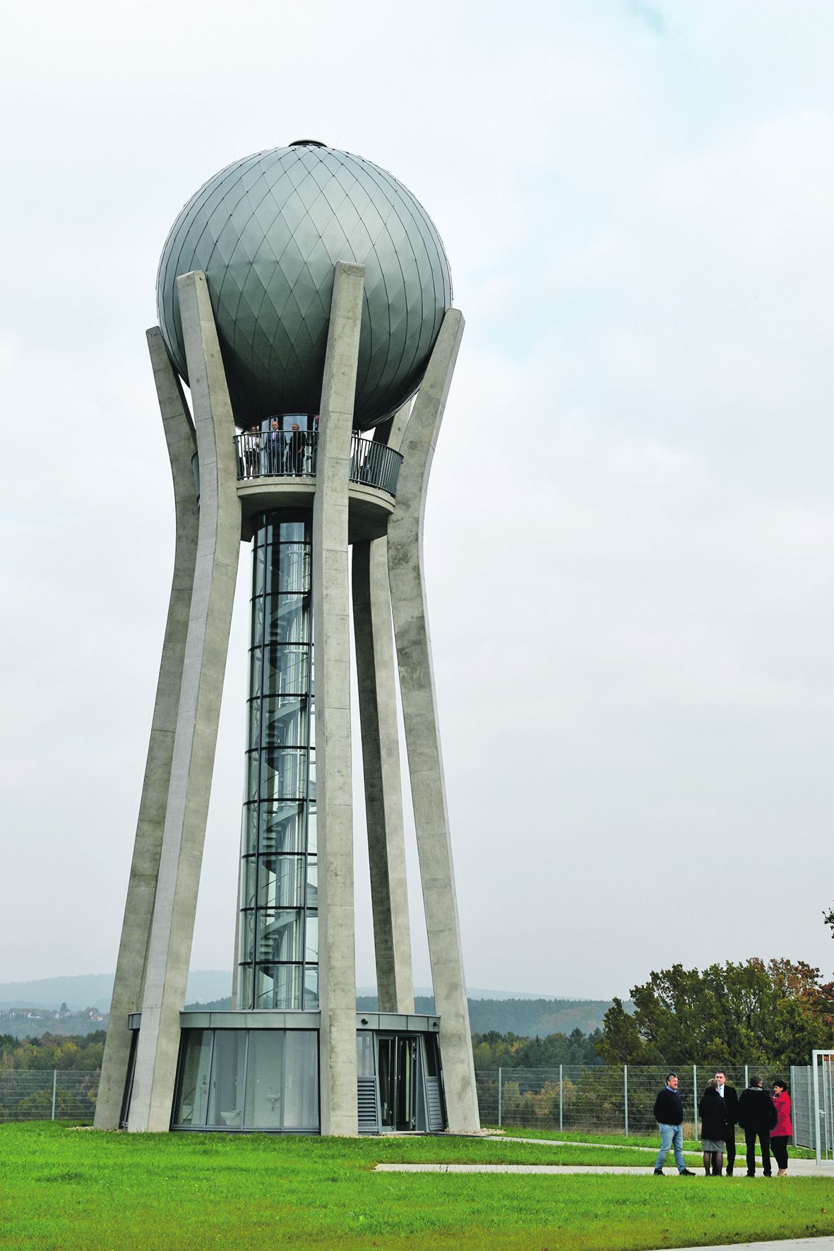 https://mdw-travel-data-us-east-1.s3.amazonaws.com/img/country/Czech-Republic/Kolovec-Water-Tower/img_02.jpg