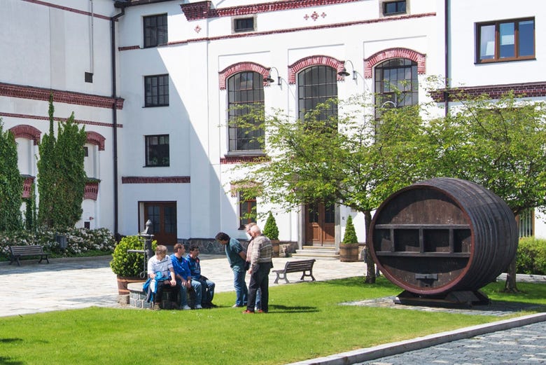 https://mdw-travel-data-us-east-1.s3.amazonaws.com/img/country/Czech-Republic/Kozel-Brewery/img_02.jpg