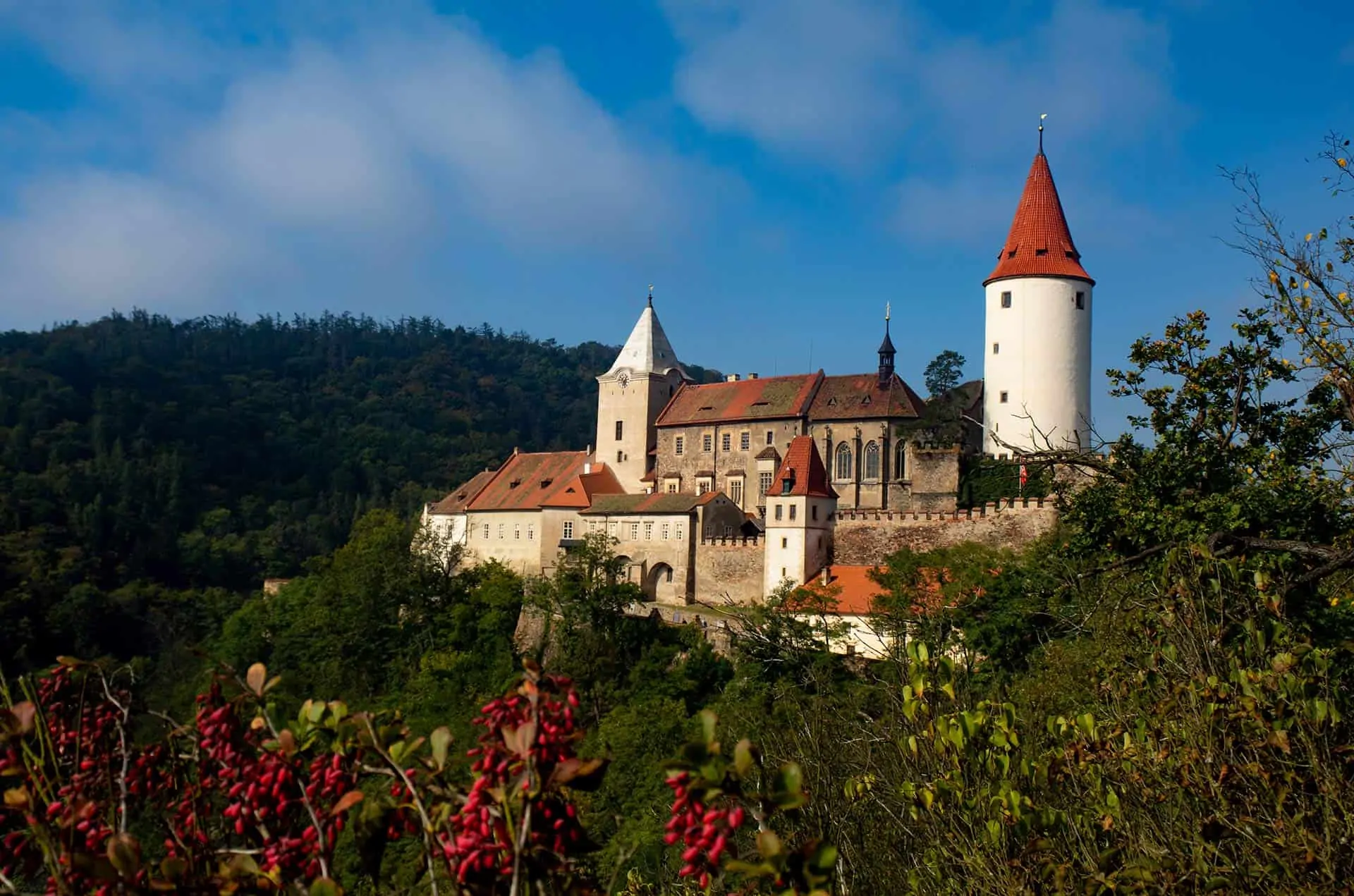 https://mdw-travel-data-us-east-1.s3.amazonaws.com/img/country/Czech-Republic/Krivoklat-Castle/img_05.jpg