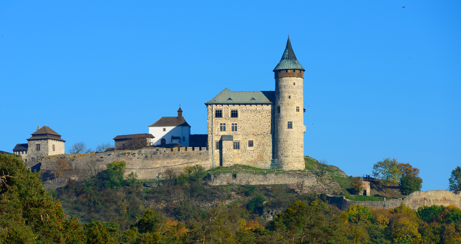 https://mdw-travel-data-us-east-1.s3.amazonaws.com/img/country/Czech-Republic/Kuneticka-hora/img_02.jpg