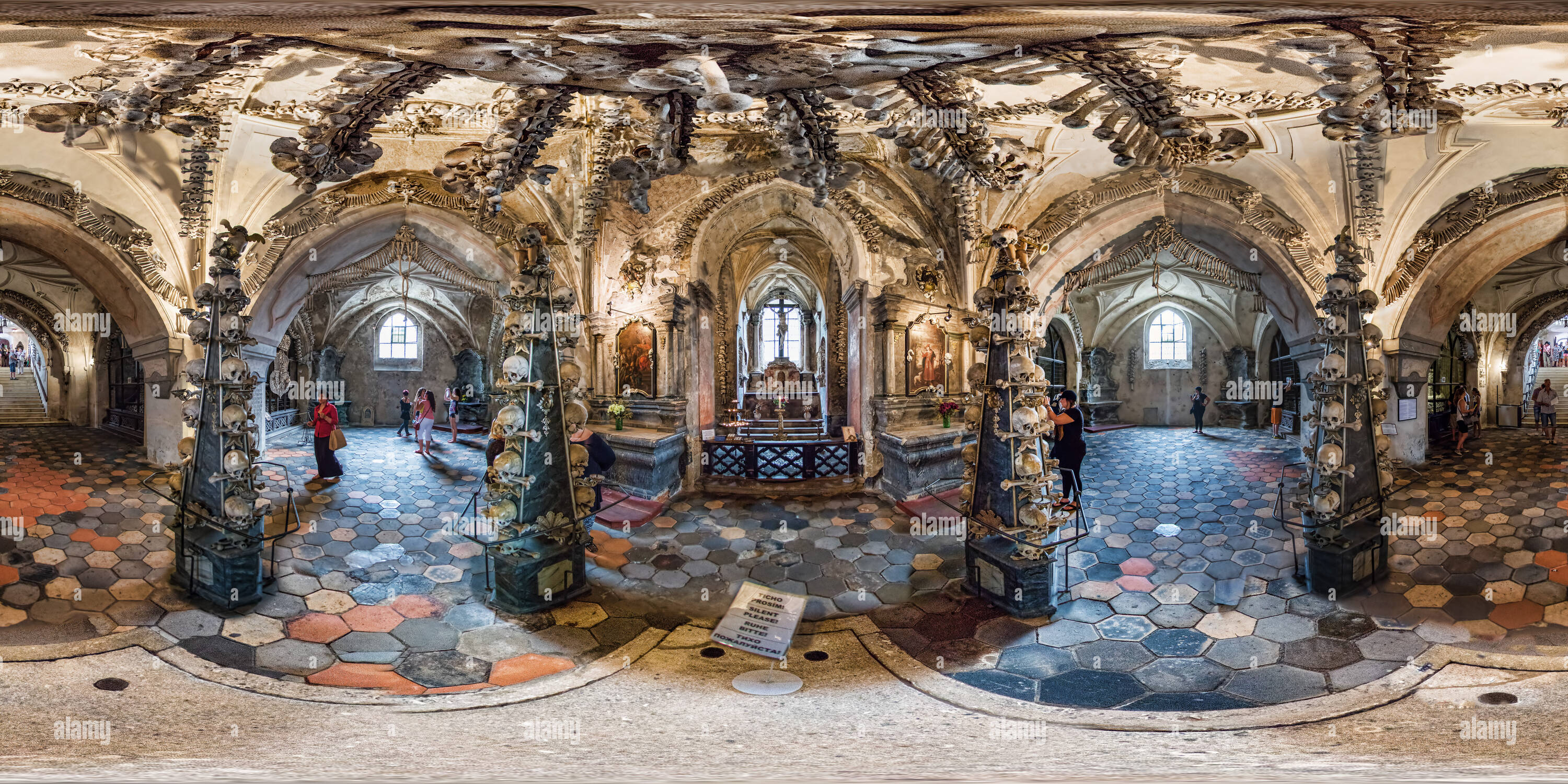 https://mdw-travel-data-us-east-1.s3.amazonaws.com/img/country/Czech-Republic/Kutna-Hora-Sedlec-Ossuary/img_00.jpg