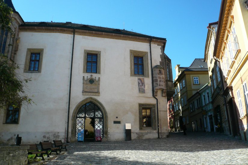https://mdw-travel-data-us-east-1.s3.amazonaws.com/img/country/Czech-Republic/Kutna-Hora-Silver-Museum/img_02.jpg