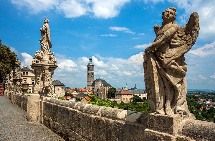 https://mdw-travel-data-us-east-1.s3.amazonaws.com/img/country/Czech-Republic/Kutna-Hora/img_05.jpg