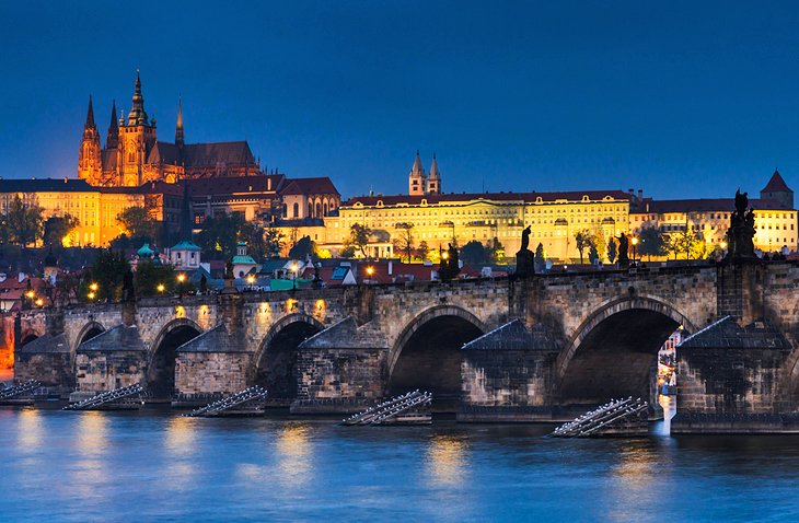 https://mdw-travel-data-us-east-1.s3.amazonaws.com/img/country/Czech-Republic/Lazne-Bohdanec/img_03.jpg