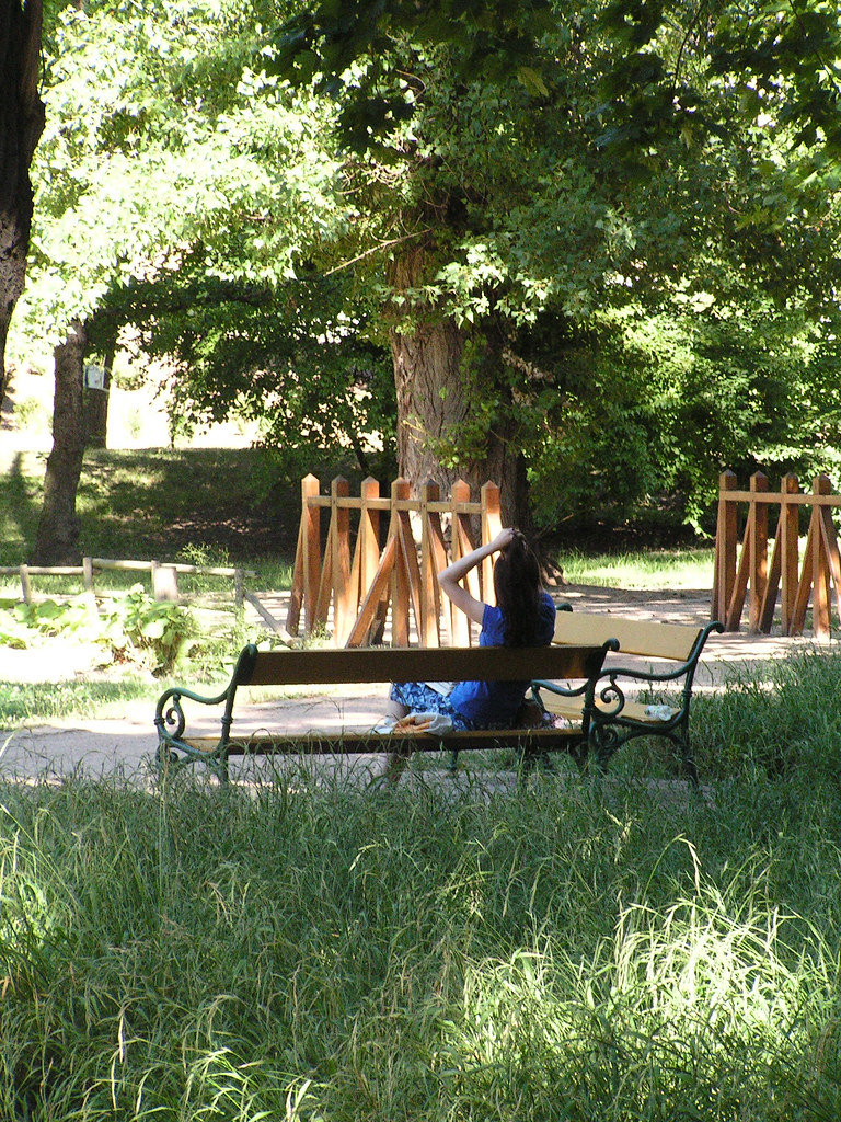 https://mdw-travel-data-us-east-1.s3.amazonaws.com/img/country/Czech-Republic/Luzanky-Park/img_03.jpg