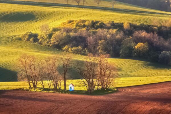 https://mdw-travel-data-us-east-1.s3.amazonaws.com/img/country/Czech-Republic/Moravian-Tuscany/img_02.jpg