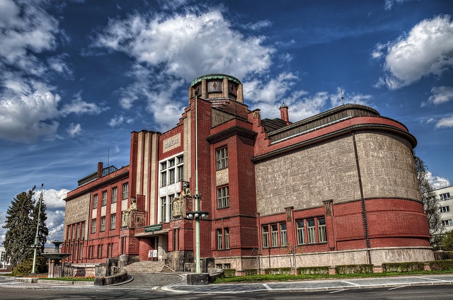 https://mdw-travel-data-us-east-1.s3.amazonaws.com/img/country/Czech-Republic/Museum-of-Eastern-Bohemia/img_03.jpg