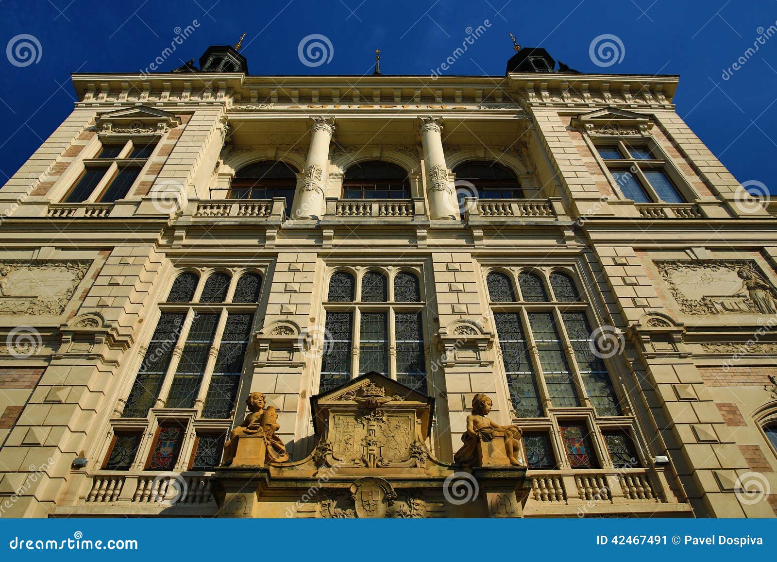 https://mdw-travel-data-us-east-1.s3.amazonaws.com/img/country/Czech-Republic/Museum-of-West-Bohemia/img_01.jpg