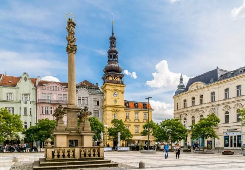 https://mdw-travel-data-us-east-1.s3.amazonaws.com/img/country/Czech-Republic/Ostrava/img_02.jpg