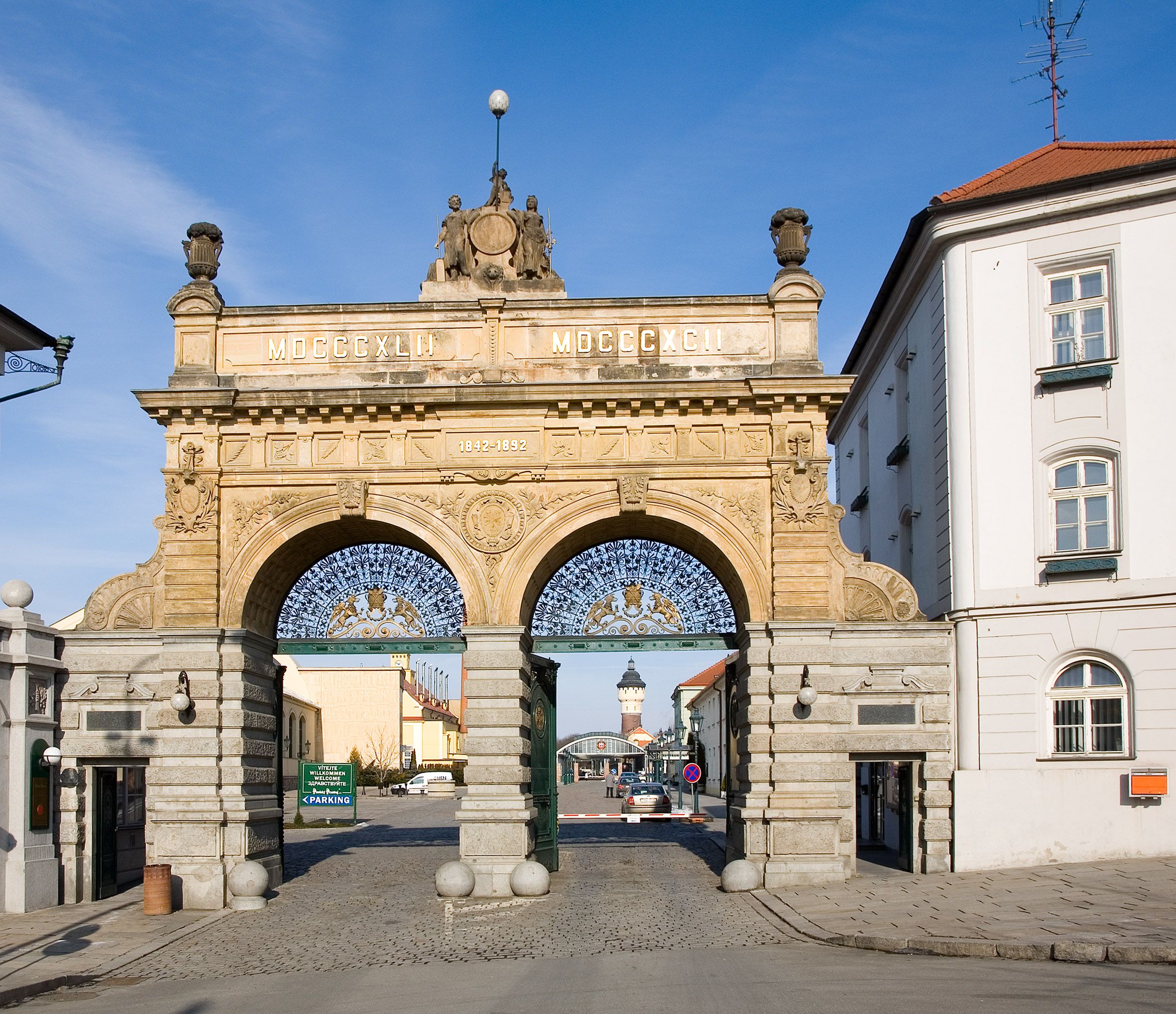 https://mdw-travel-data-us-east-1.s3.amazonaws.com/img/country/Czech-Republic/Pilsner-Urquell-Brewery-Museum/img_01.jpg