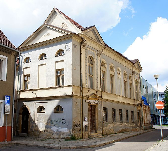 https://mdw-travel-data-us-east-1.s3.amazonaws.com/img/country/Czech-Republic/Prostejov-Synagogue/img_00.jpg