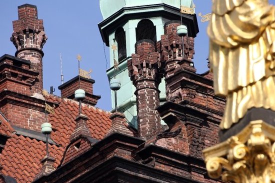 https://mdw-travel-data-us-east-1.s3.amazonaws.com/img/country/Czech-Republic/Renaissance-Town-Hall/img_01.jpg