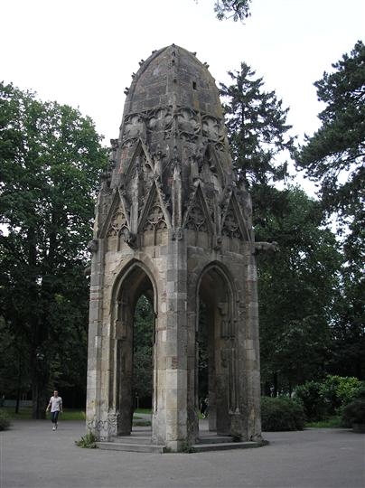 https://mdw-travel-data-us-east-1.s3.amazonaws.com/img/country/Czech-Republic/Sad-Janka-Krala/img_02.jpg
