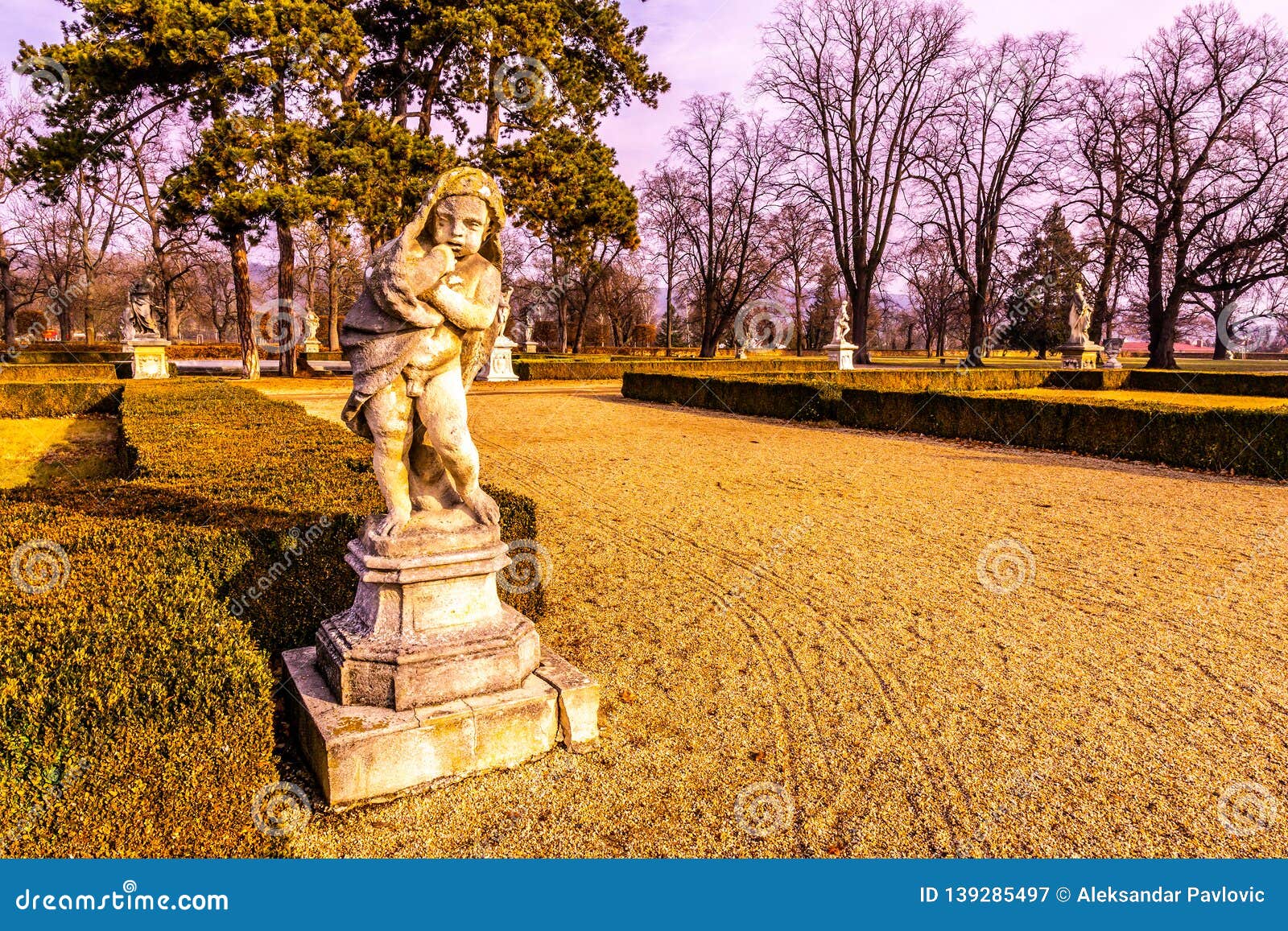 https://mdw-travel-data-us-east-1.s3.amazonaws.com/img/country/Czech-Republic/Slavkov-u-Brna-Battlefield/img_01.jpg