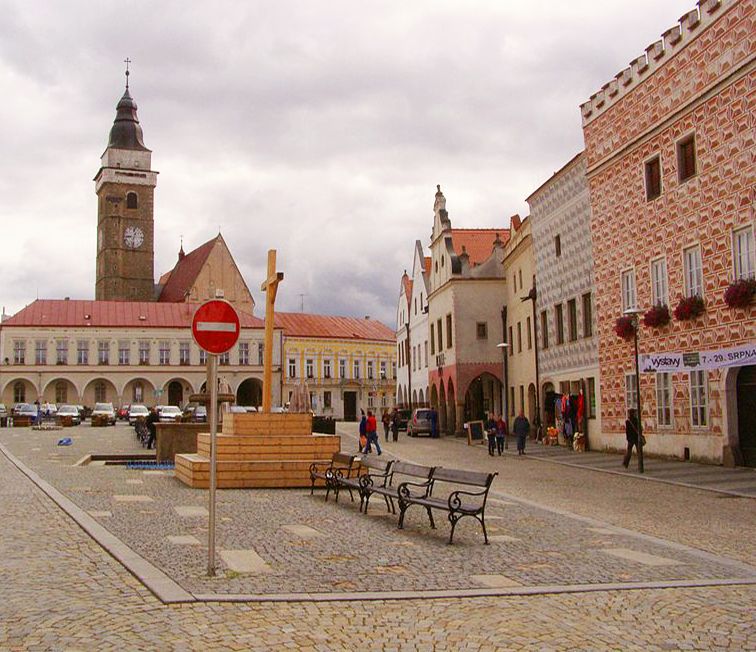 https://mdw-travel-data-us-east-1.s3.amazonaws.com/img/country/Czech-Republic/Slavonice-Renaissance-Town/img_00.jpg