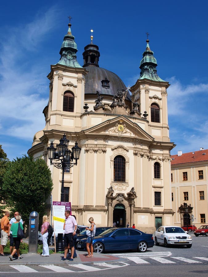 https://mdw-travel-data-us-east-1.s3.amazonaws.com/img/country/Czech-Republic/St-John-the-Baptist-Cathedral/img_02.jpg