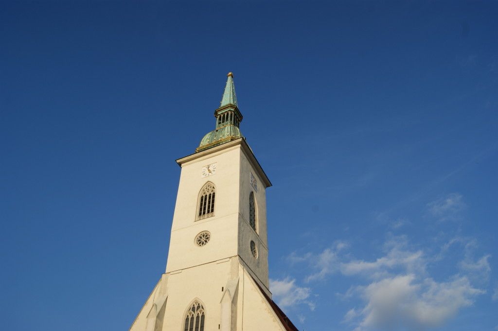 https://mdw-travel-data-us-east-1.s3.amazonaws.com/img/country/Czech-Republic/St-Martins-Dome/img_01.jpg