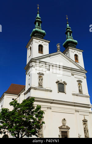 https://mdw-travel-data-us-east-1.s3.amazonaws.com/img/country/Czech-Republic/St-Michaels-Church/img_03.jpg