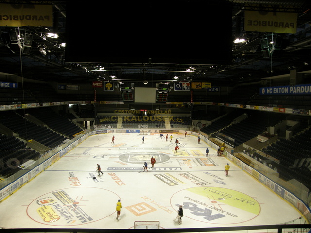 https://mdw-travel-data-us-east-1.s3.amazonaws.com/img/country/Czech-Republic/Tipsport-Arena/img_00.jpg
