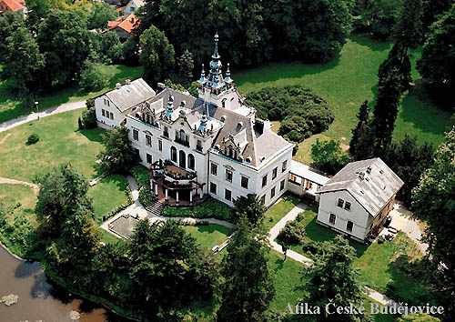 https://mdw-travel-data-us-east-1.s3.amazonaws.com/img/country/Czech-Republic/Velke-Brezno-Chateau/img_00.jpg