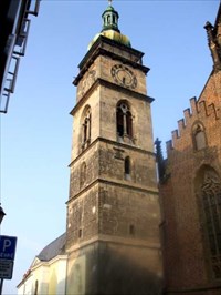 https://mdw-travel-data-us-east-1.s3.amazonaws.com/img/country/Czech-Republic/White-Tower/img_02.jpg