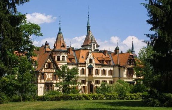 https://mdw-travel-data-us-east-1.s3.amazonaws.com/img/country/Czech-Republic/ZOO-Hlinky/img_03.jpg