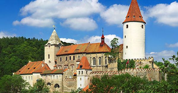 https://mdw-travel-data-us-east-1.s3.amazonaws.com/img/country/Czech-Republic/Zidneves-Castle/img_02.jpg