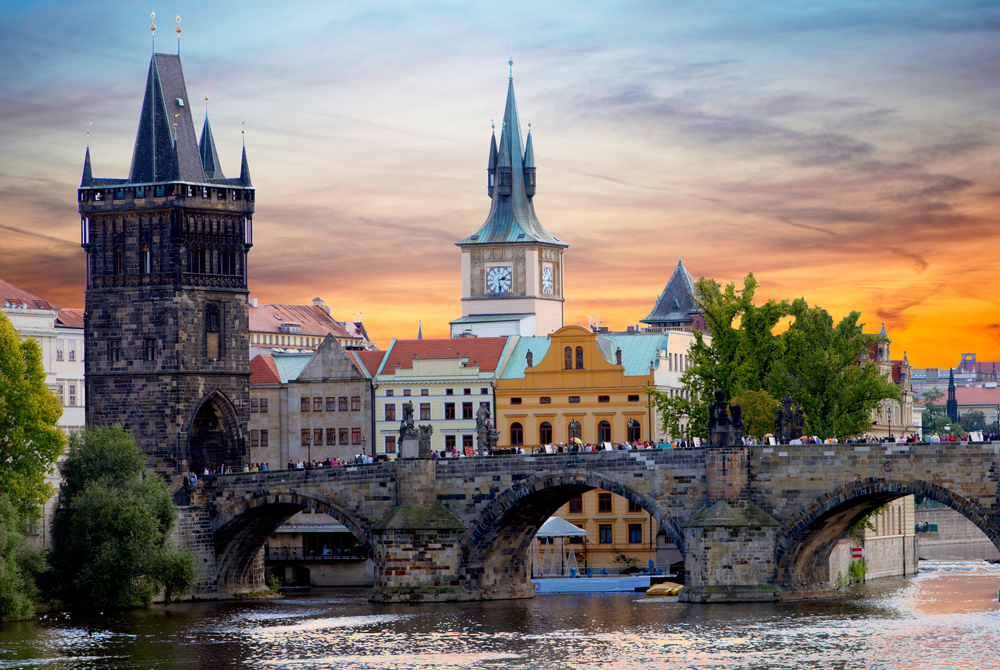 https://mdw-travel-data-us-east-1.s3.amazonaws.com/img/country/Czech-Republic/Zlote-Heslo-Cafe/img_01.jpg