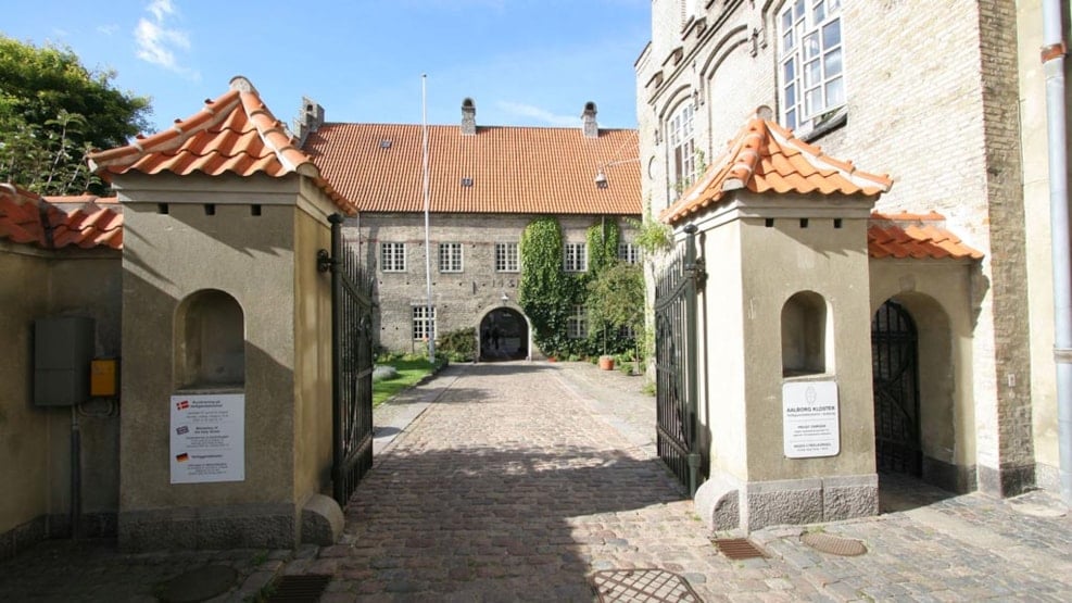 https://mdw-travel-data-us-east-1.s3.amazonaws.com/img/country/Denmark/Aalborg-Monastery-of-the-Holy-Ghost/img_02.jpg