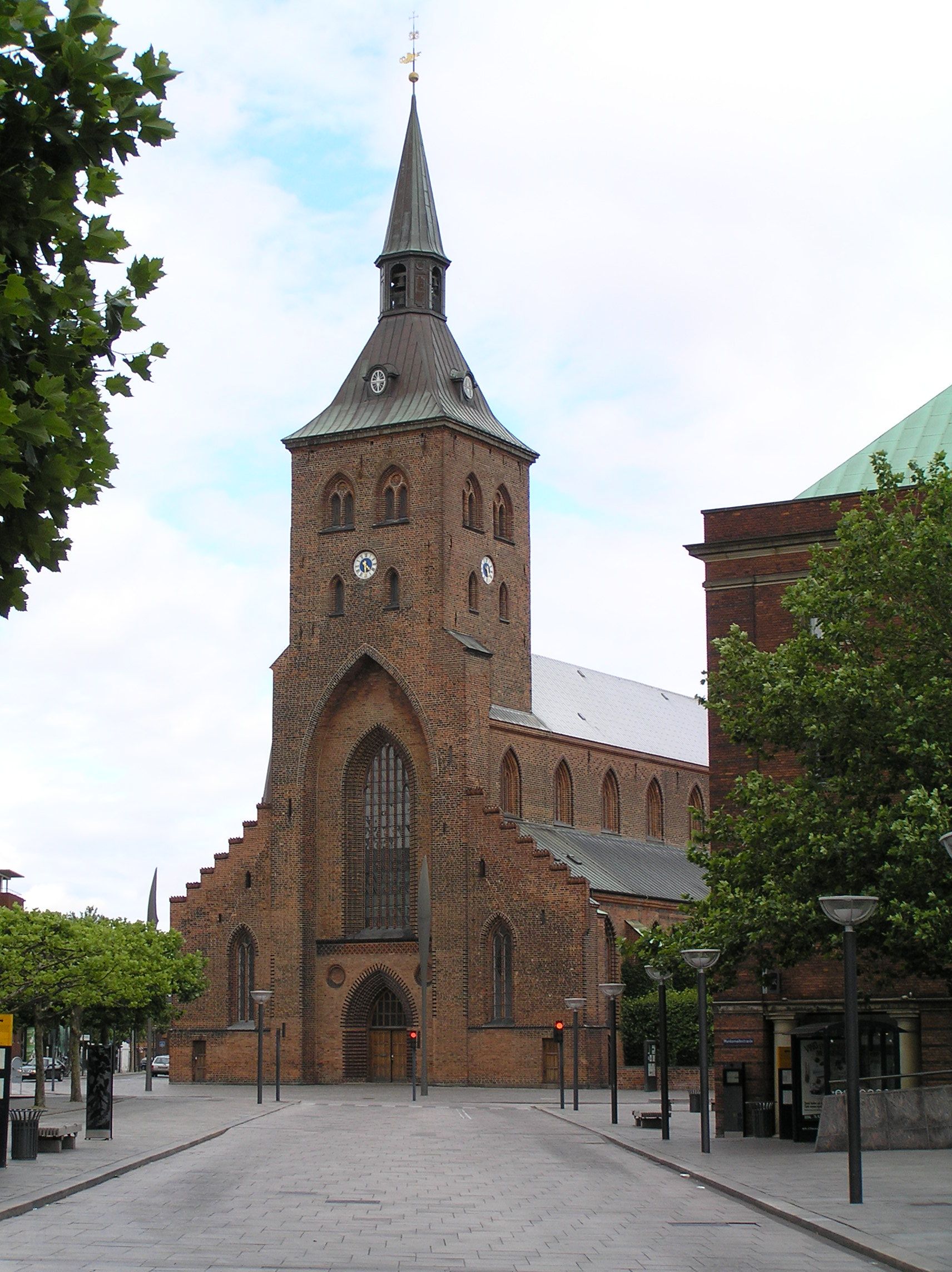 https://mdw-travel-data-us-east-1.s3.amazonaws.com/img/country/Denmark/Aarhus-Art-Building/img_03.jpg