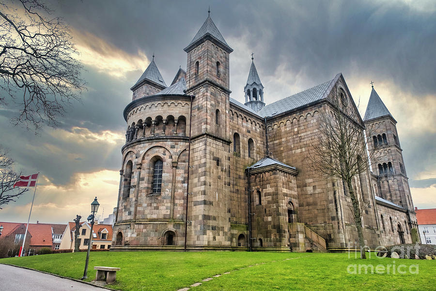 https://mdw-travel-data-us-east-1.s3.amazonaws.com/img/country/Denmark/Antvorskov-Church/img_02.jpg