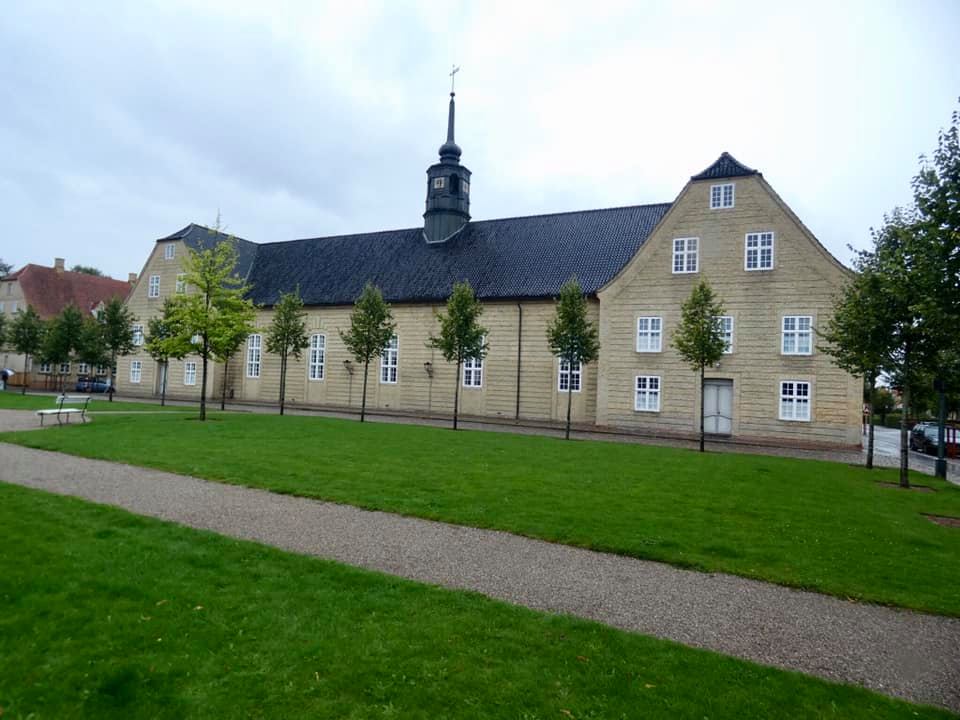 https://mdw-travel-data-us-east-1.s3.amazonaws.com/img/country/Denmark/Christiansfeld-Center/img_02.jpg