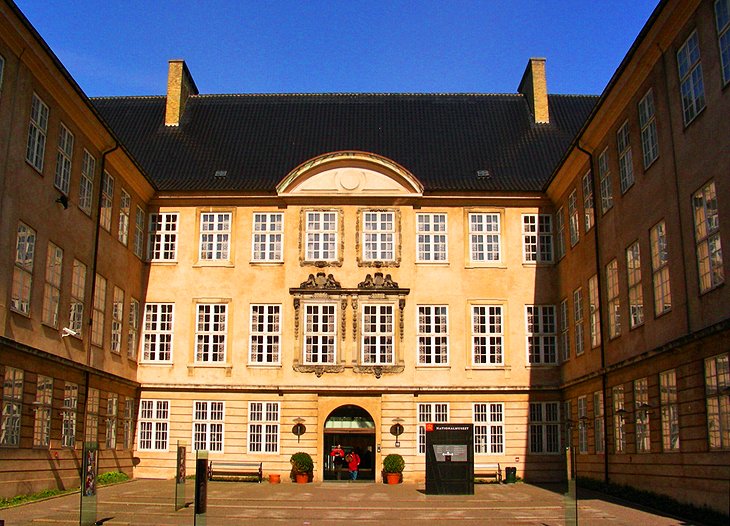 https://mdw-travel-data-us-east-1.s3.amazonaws.com/img/country/Denmark/Danish-Museum-of-Energy/img_03.jpg