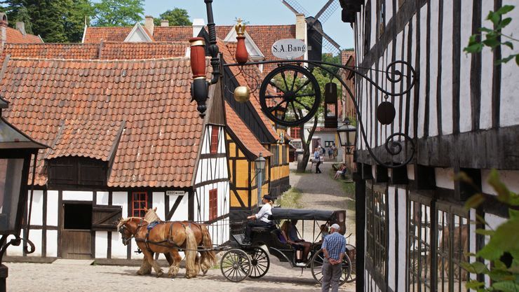 https://mdw-travel-data-us-east-1.s3.amazonaws.com/img/country/Denmark/Den-Gamle-By/img_03.jpg
