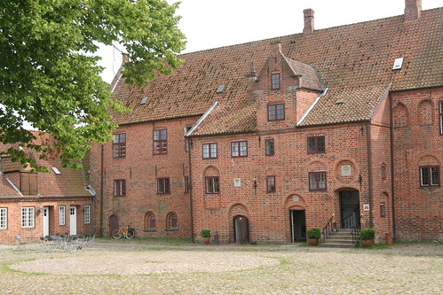 https://mdw-travel-data-us-east-1.s3.amazonaws.com/img/country/Denmark/Esrum-Abbey-and-Mill/img_03.jpg