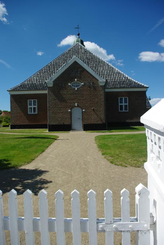 https://mdw-travel-data-us-east-1.s3.amazonaws.com/img/country/Denmark/Fano-Kunsthal/img_03.jpg