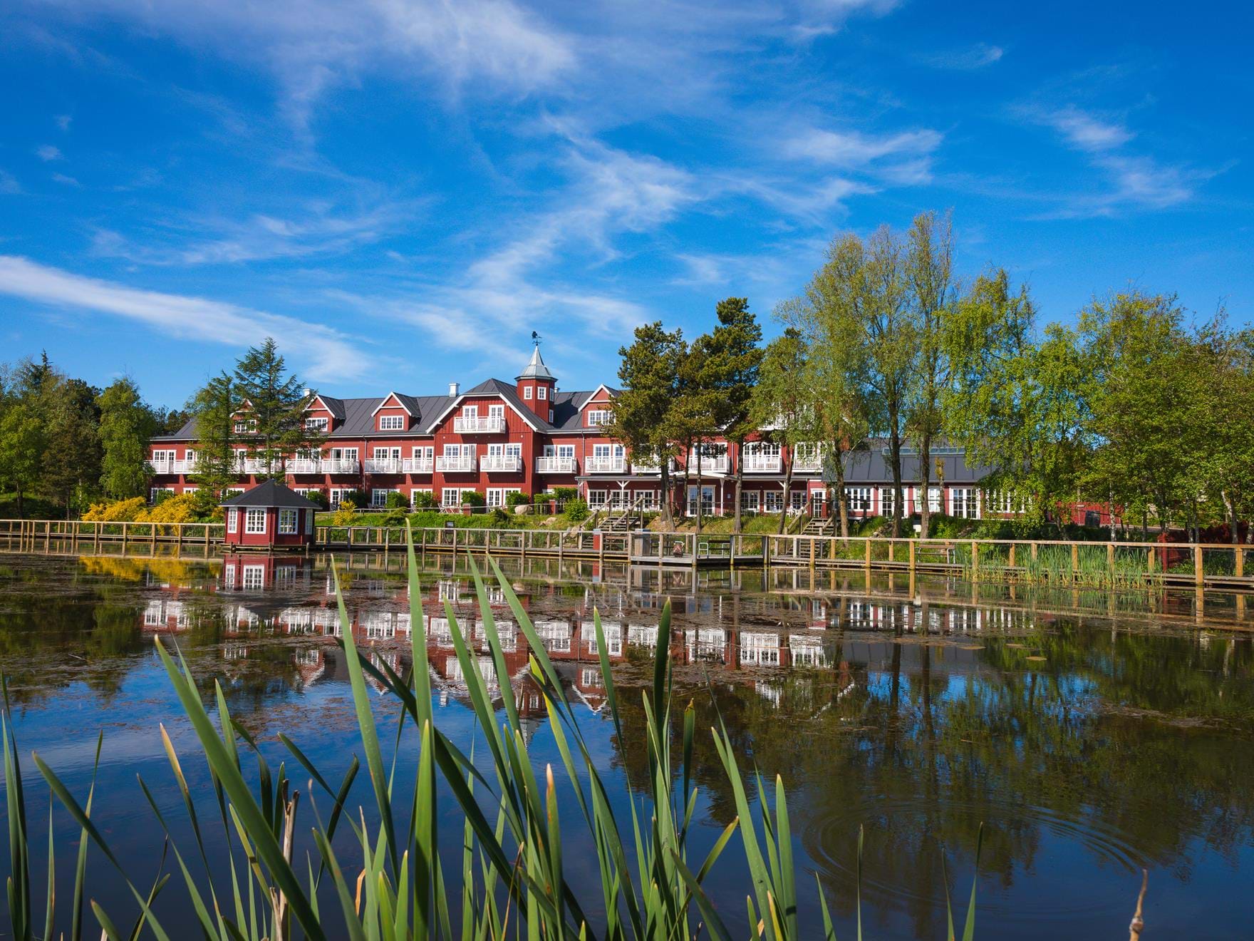 https://mdw-travel-data-us-east-1.s3.amazonaws.com/img/country/Denmark/Farup-Sommerland/img_03.jpg