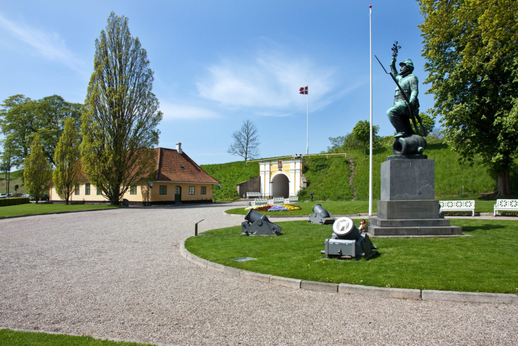 https://mdw-travel-data-us-east-1.s3.amazonaws.com/img/country/Denmark/Fredericia-Gymnasium/img_01.jpg