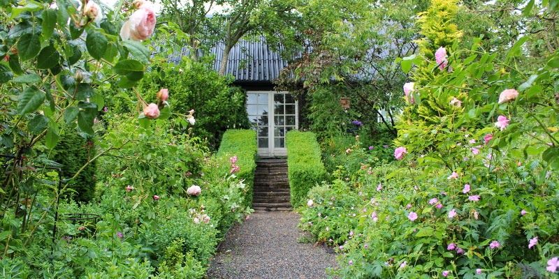 https://mdw-travel-data-us-east-1.s3.amazonaws.com/img/country/Denmark/Haven-I-Hune/img_00.jpg