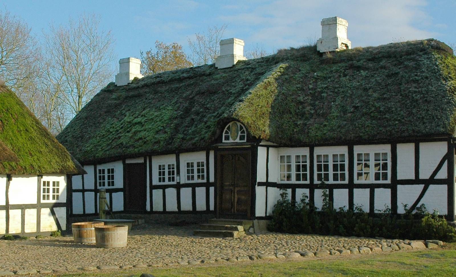 https://mdw-travel-data-us-east-1.s3.amazonaws.com/img/country/Denmark/Hjerl-Hede-Open-Air-Museum/img_01.jpg