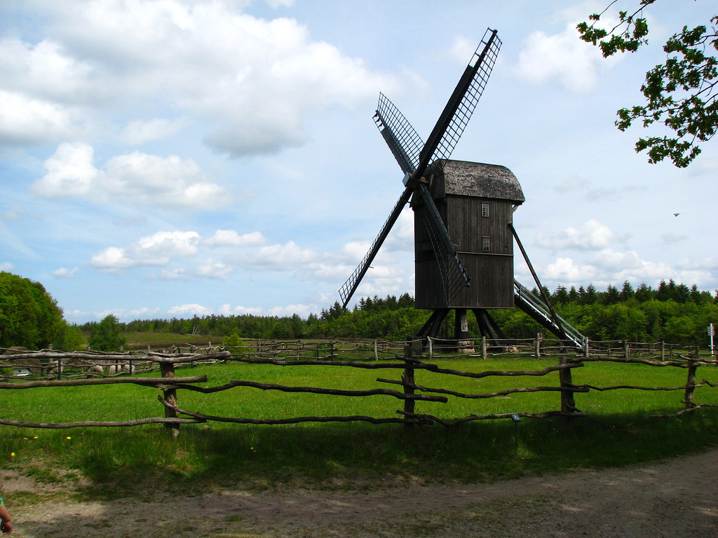 https://mdw-travel-data-us-east-1.s3.amazonaws.com/img/country/Denmark/Hjerl-Hede-Open-Air-Museum/img_03.jpg
