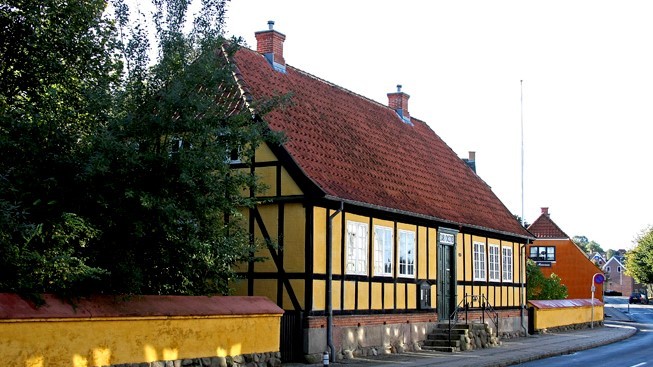https://mdw-travel-data-us-east-1.s3.amazonaws.com/img/country/Denmark/Hobro-Museum/img_00.jpg