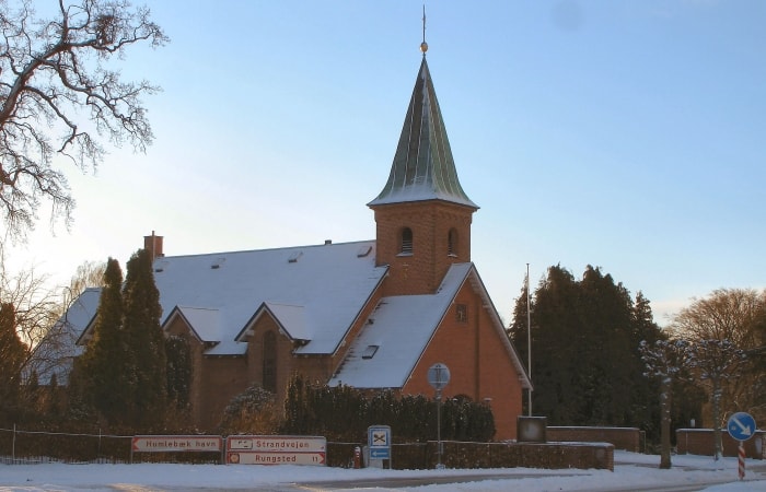 https://mdw-travel-data-us-east-1.s3.amazonaws.com/img/country/Denmark/Humlebaek-Church/img_00.jpg