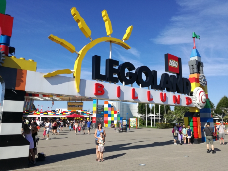 https://mdw-travel-data-us-east-1.s3.amazonaws.com/img/country/Denmark/Legoland-Billund/img_02.jpg