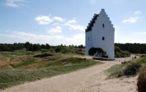 https://mdw-travel-data-us-east-1.s3.amazonaws.com/img/country/Denmark/Lynaes-Kirke/img_01.jpg