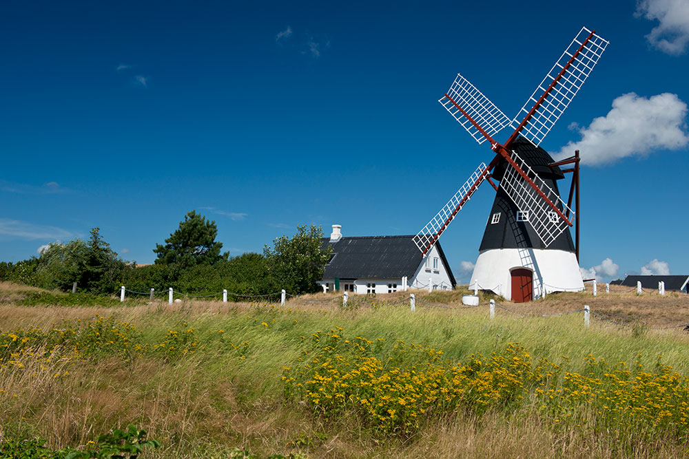 https://mdw-travel-data-us-east-1.s3.amazonaws.com/img/country/Denmark/Mando-Knipple/img_02.jpg