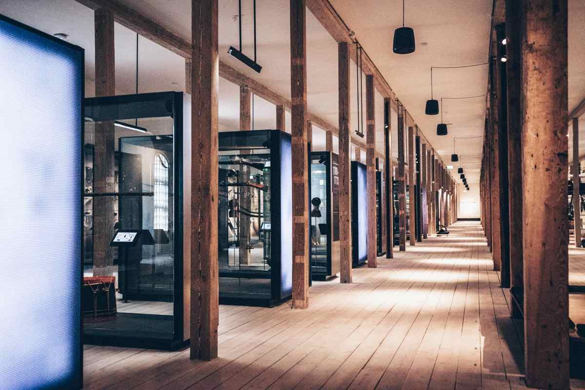 https://mdw-travel-data-us-east-1.s3.amazonaws.com/img/country/Denmark/Memories-from-World-War-II-Museum/img_02.jpg